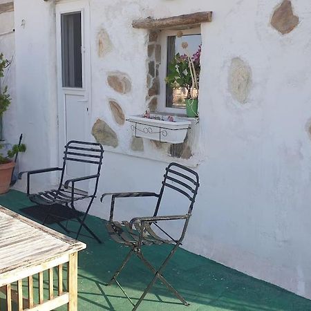 Καλινοβου 1 Κευελπιδων Πεδιον Αρεωσ Apartment Atena Exterior foto