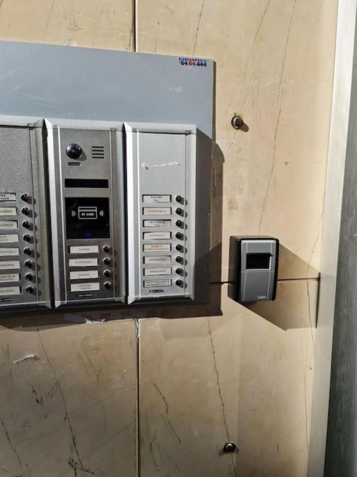 Καλινοβου 1 Κευελπιδων Πεδιον Αρεωσ Apartment Atena Exterior foto