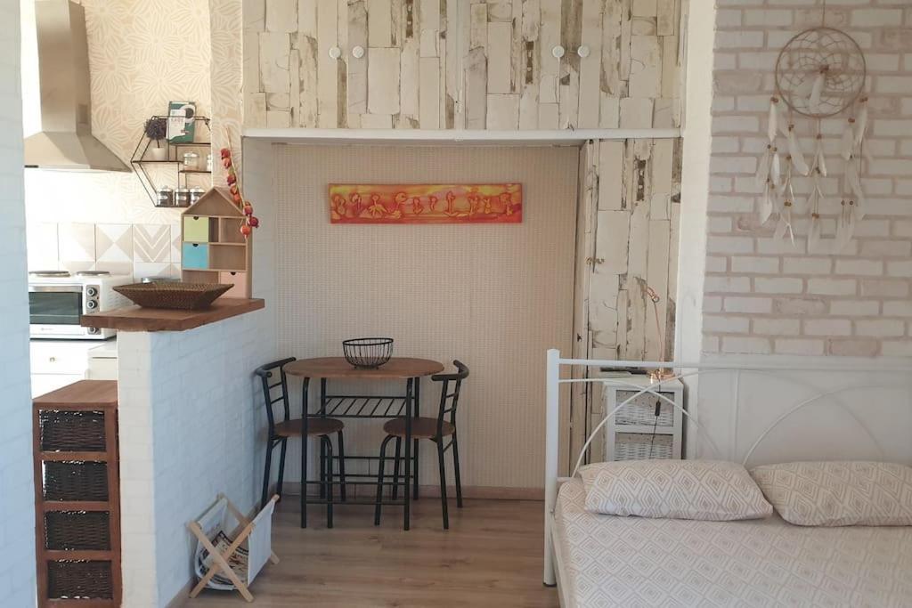 Καλινοβου 1 Κευελπιδων Πεδιον Αρεωσ Apartment Atena Exterior foto